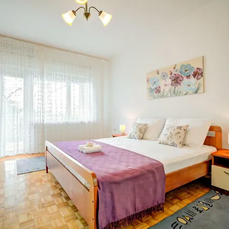 Apartment Julija